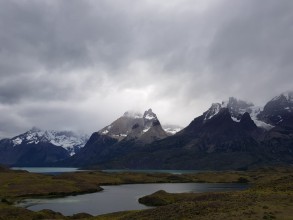 Torres del Paine 1: Mirador Ferrier, Lago Grey und Pehoe Hausberg